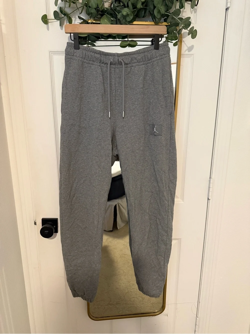 Jordan Men's Heather Gray Jogger Sweatpants
